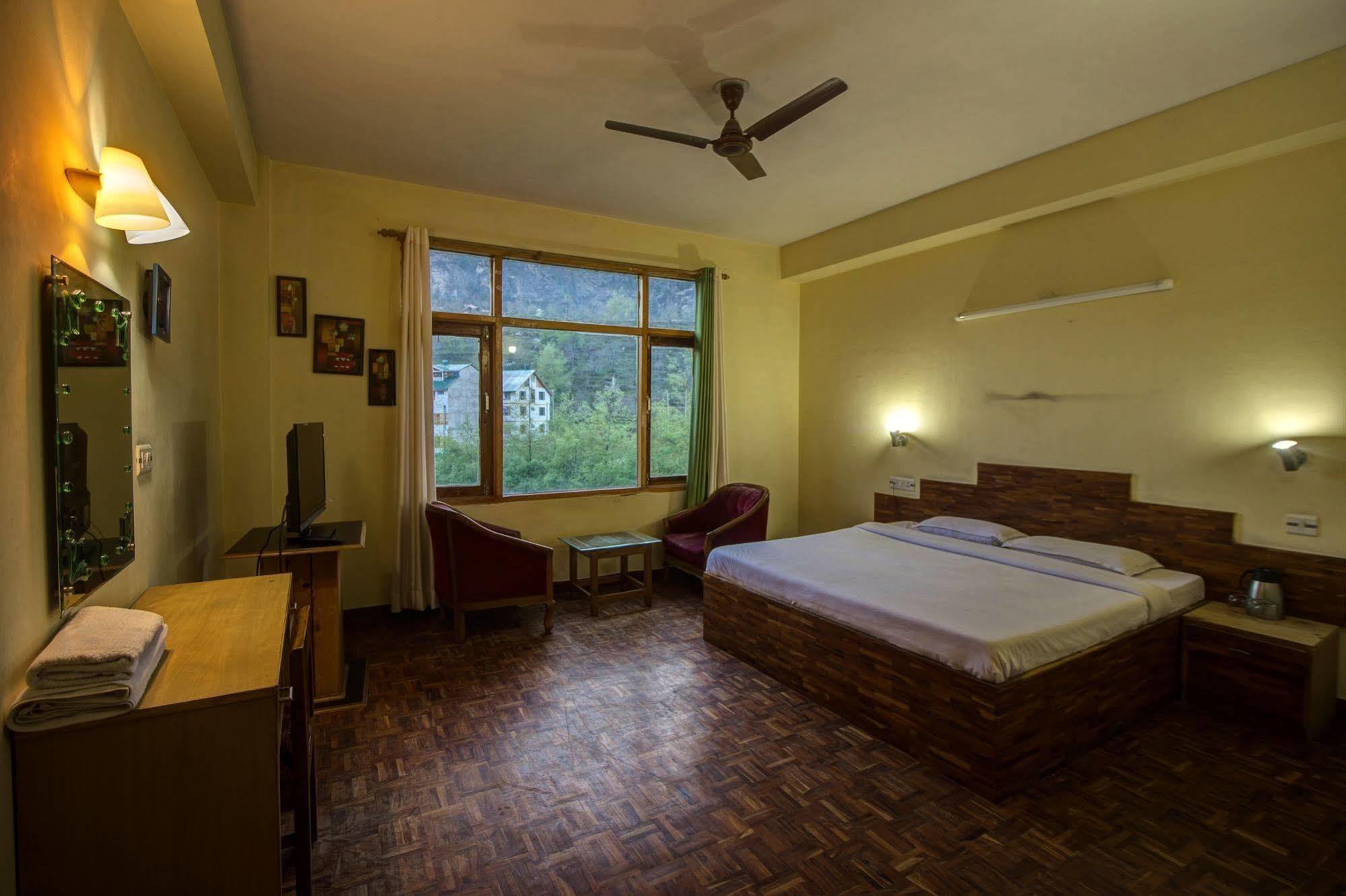 Kalinga Grand Hotel Manāli Eksteriør bilde