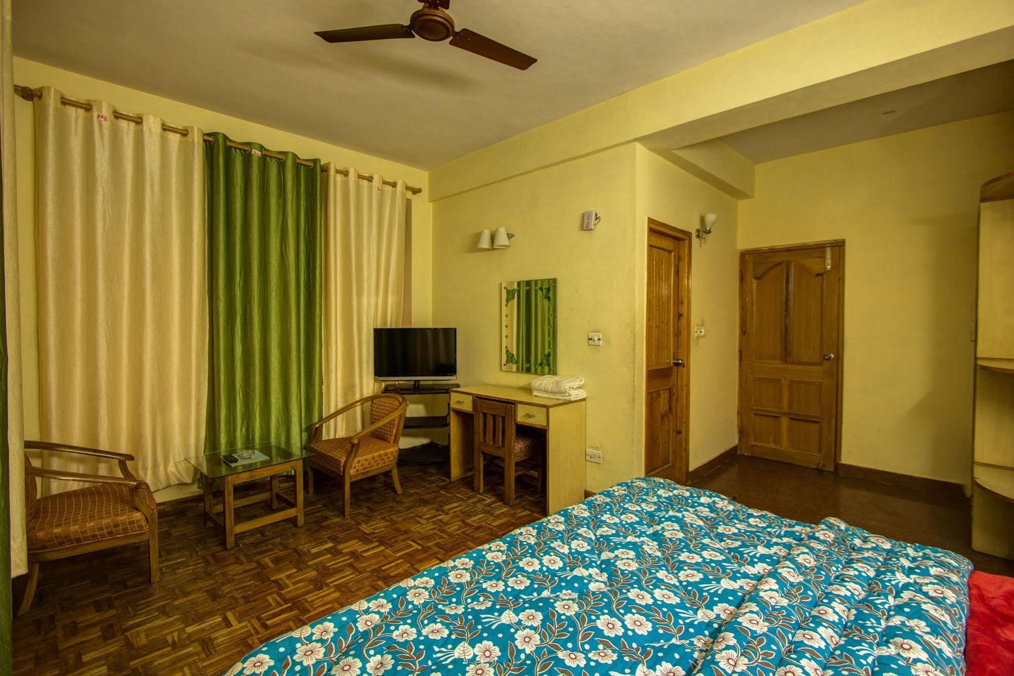 Kalinga Grand Hotel Manāli Eksteriør bilde