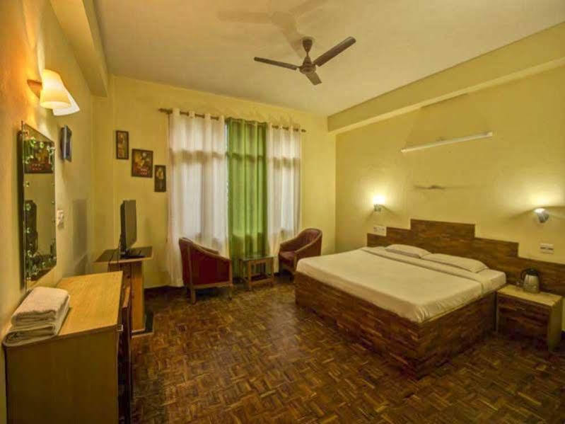 Kalinga Grand Hotel Manāli Eksteriør bilde
